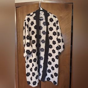 Altar'd State floral kimono